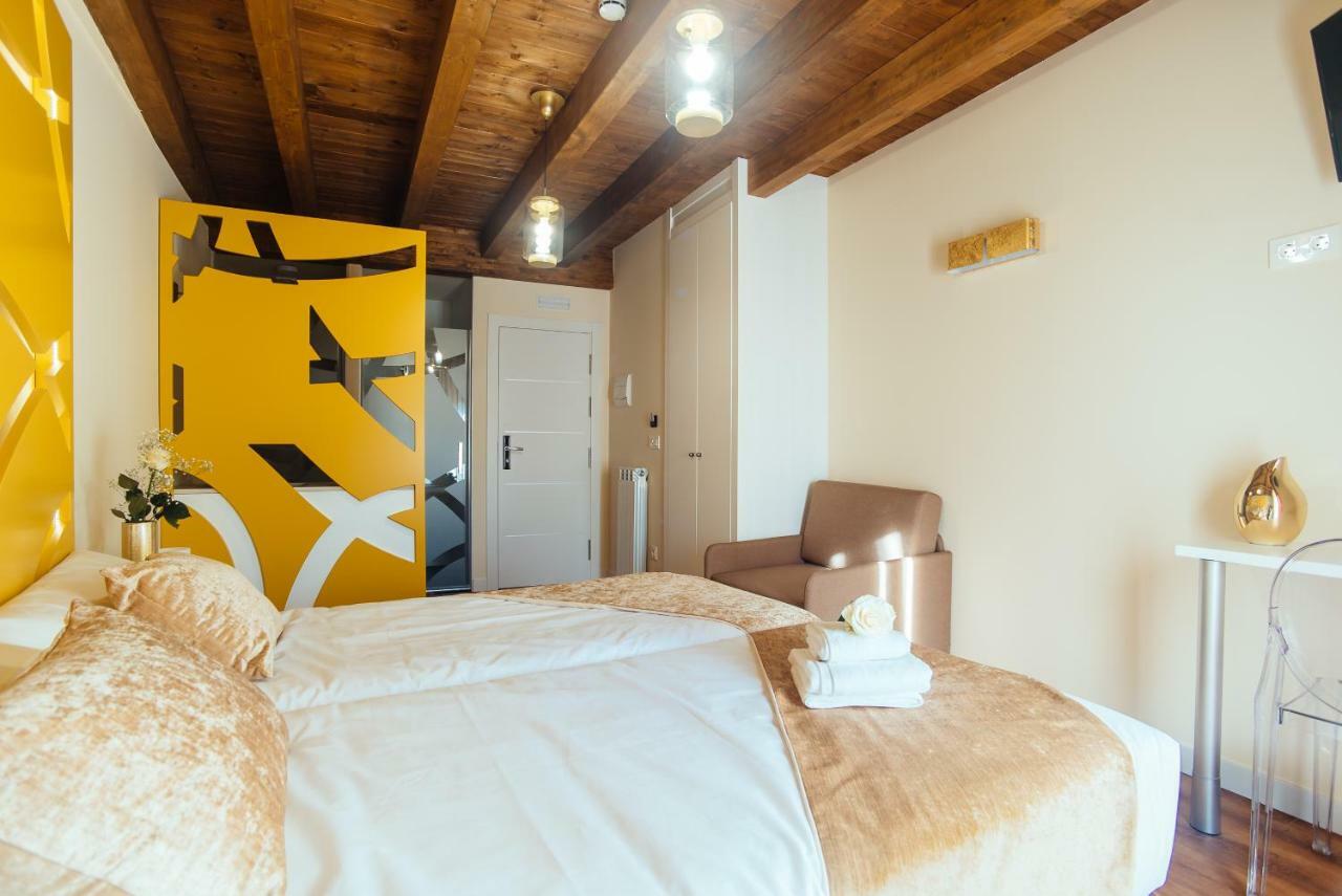 Hotel Rural Pinares De Soria モリーノス・デ・ドゥエロ エクステリア 写真