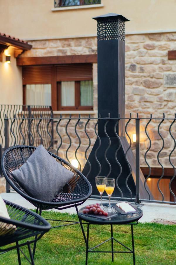 Hotel Rural Pinares De Soria モリーノス・デ・ドゥエロ エクステリア 写真