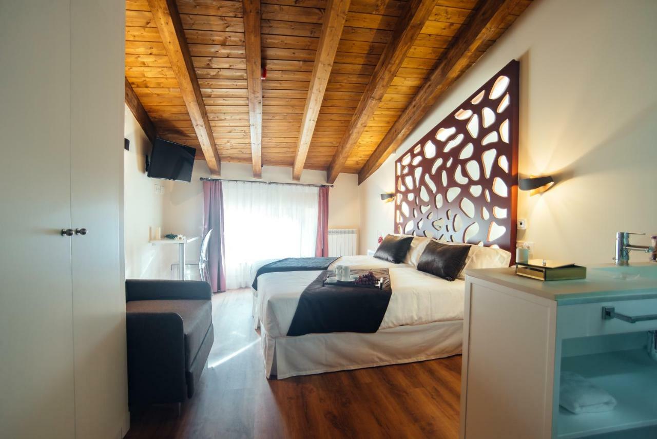 Hotel Rural Pinares De Soria モリーノス・デ・ドゥエロ エクステリア 写真